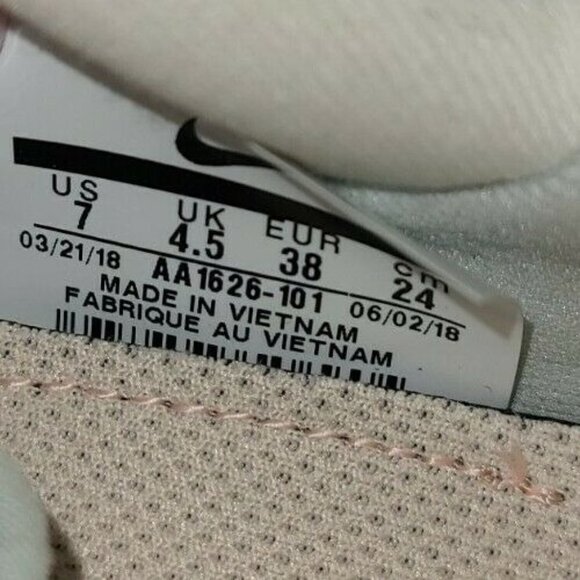 Nike Legend React Summit White Grey Mint Green Women's Running AA1626-101 Size 7 - Picture 5 of 5